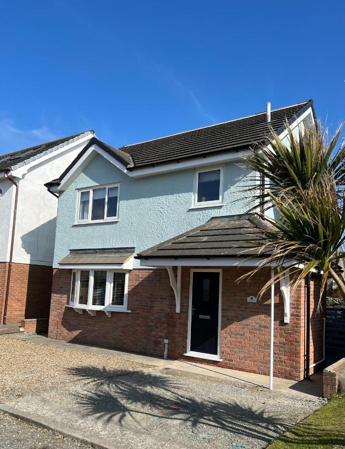 Coastal Retreat 150M From Beach Perfect For Families And Dogs Trearddur Exterior photo
